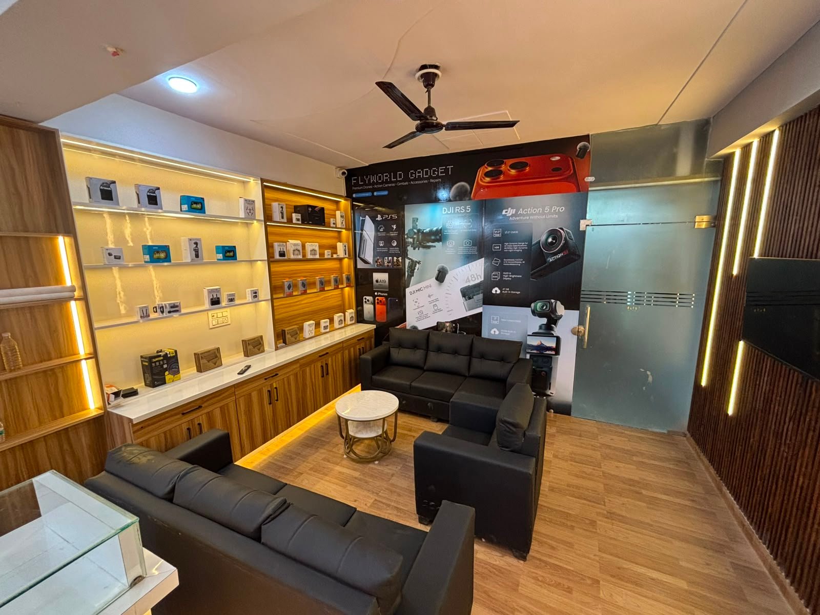 Fly World Gadget store